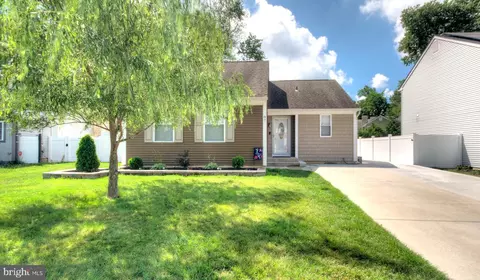 87 Woodhaven, Sicklerville, NJ 08081