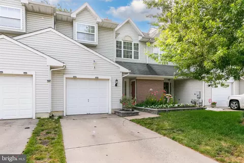 11 Kimberly Dr, Runnemede, NJ 08078