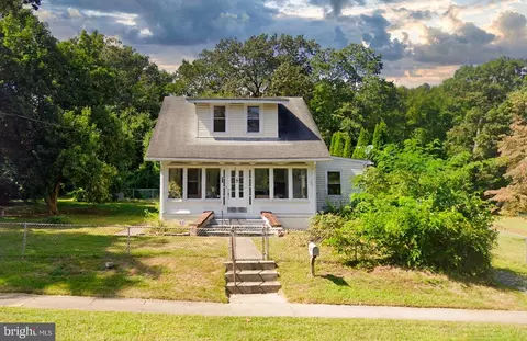 36 Trenton Ave, Clementon, NJ 08021