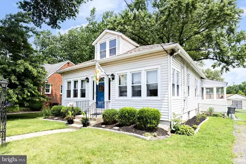 835 Market St, Mount Ephraim, NJ 08059