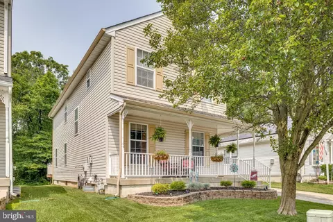 40 Oakton Dr, Atco, NJ 08004