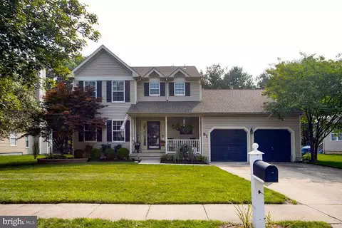 51 Glen Burnie Dr, Sicklerville, NJ 08081