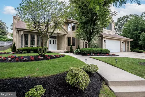 98 Renaissance Dr, Cherry Hill, NJ 08003