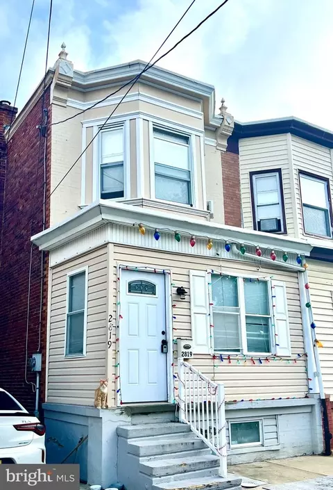 2819 Carman St, Camden, NJ 08105