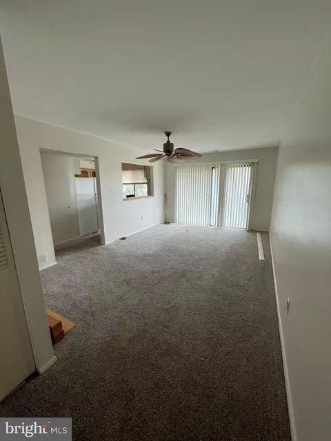 16 Chelsea Cir #A20, Clementon, NJ 08021