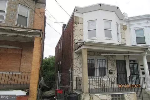 1050 Everett St, Camden, NJ 08104