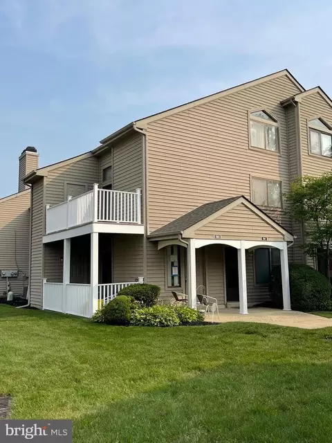 302 Gregorys Way, Voorhees, NJ 08043