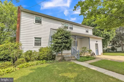 9 Delaware Ave, Berlin, NJ 08009
