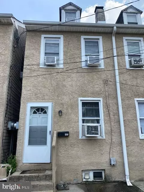 405 Market St, Gloucester City, NJ 08030