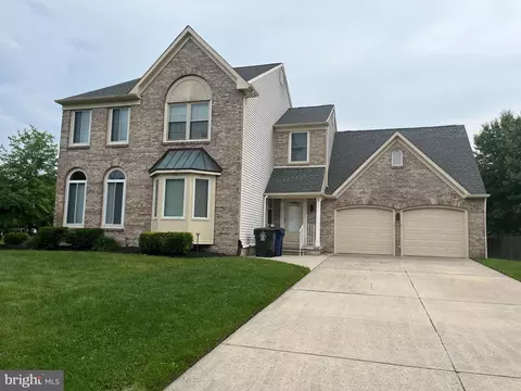 2 Duck Pond Ct, Voorhees, NJ 08043