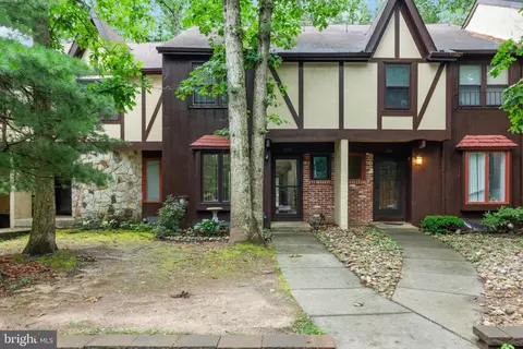 309 Byron Ct, Sicklerville, NJ 08081