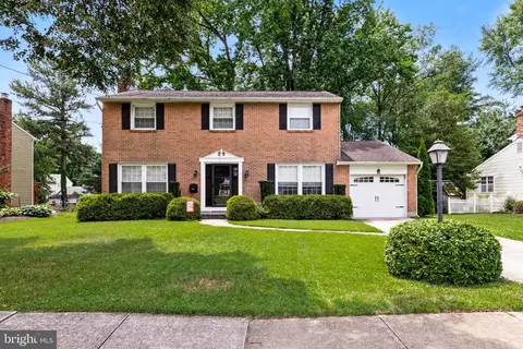 304 Provincetown Cir, Cherry Hill, NJ 08034