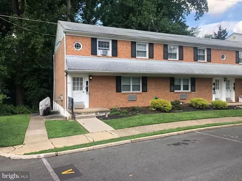 5 Beverly Ln # a, Stratford, NJ 08084