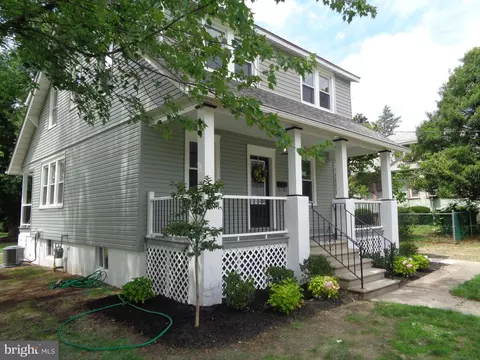 61 Sartori Ave, Mount Ephraim, NJ 08059