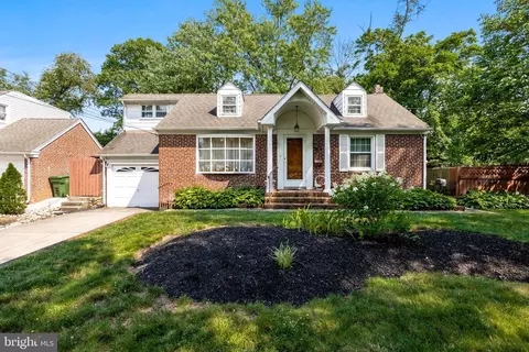 55 Conwell Ave, Cherry Hill, NJ 08002
