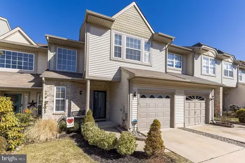 118 Lincoln Ln, Berlin, NJ 08009