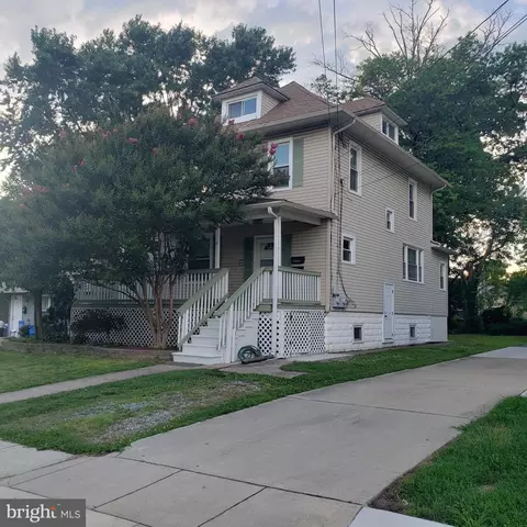 41 W Clinton Ave, Oaklyn, NJ 08107