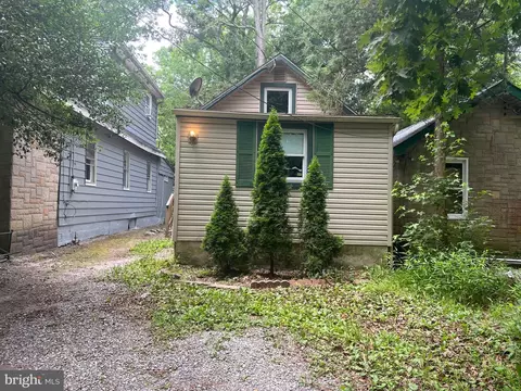 66 Albertson Ave, Clementon, NJ 08021