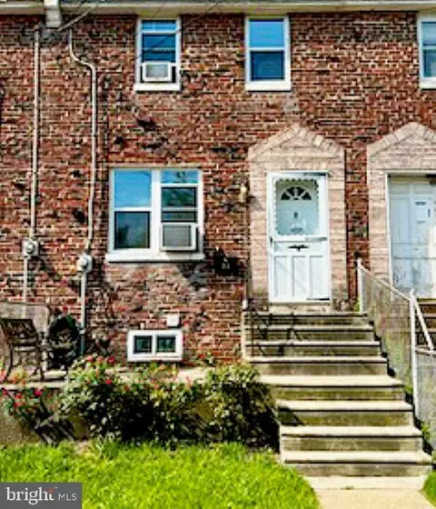 373 Garden Ave, Camden, NJ 08105