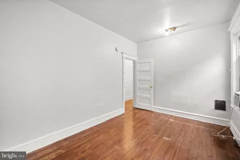 1154 Princess Ave, Camden, NJ 08103