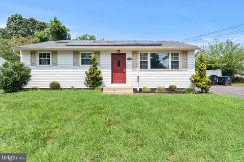 727 Bentley Rd, Lindenwold, NJ 08021