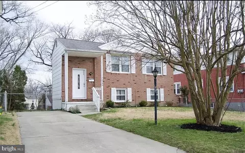 6246 Russell Ave, Pennsauken, NJ 08109
