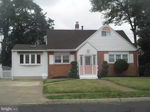 147 Evesham Rd, Runnemede, NJ 08078