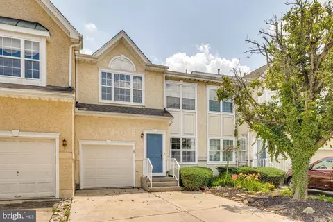 27 Versailles Blvd, Cherry Hill, NJ 08003