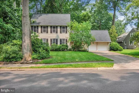 102 Wexford Dr, Cherry Hill, NJ 08003