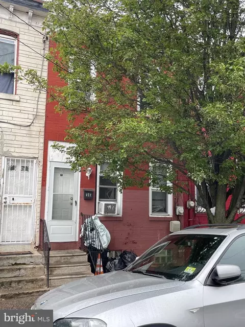 546 S 4th St, Camden, NJ 08103