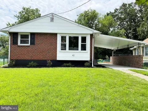 42 W Charleston Ave, Lawnside, NJ 08045