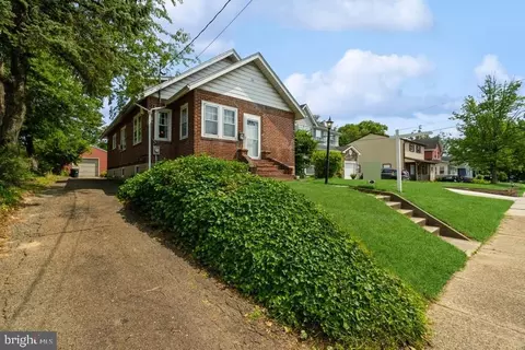 410 Bell Rd, Mount Ephraim, NJ 08059