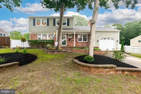 327 Lincoln Ave, West Berlin, NJ 08091
