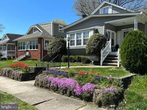 239 Oak St, Audubon, NJ 08106