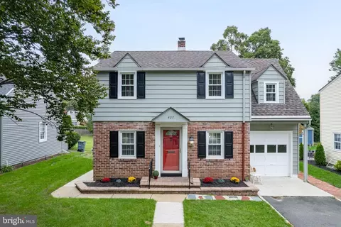427 Avondale Ave, Haddonfield, NJ 08033