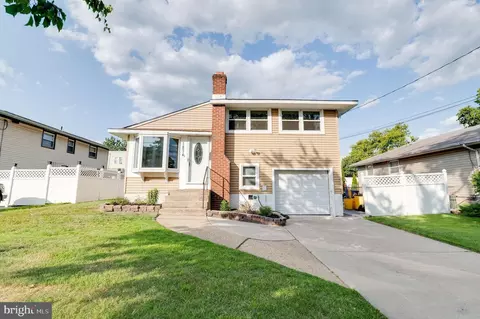 1874 43rd St, Pennsauken, NJ 08110