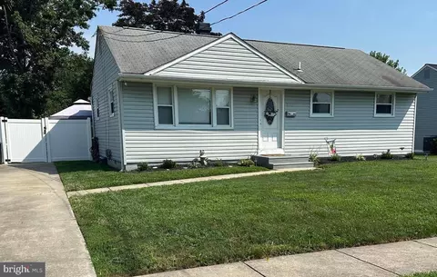 213 Grand Ave, Blackwood, NJ 08012