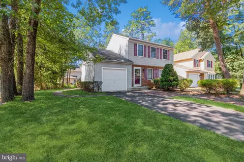 61 Woodstream Dr, Atco, NJ 08004