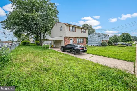 800 Derousse Ave, Pennsauken, NJ 08110