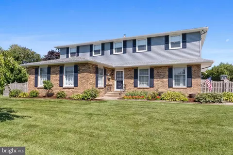 1 W Eagle Ln, Cherry Hill, NJ 08003