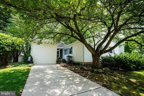 7918 Corbett Rd, Pennsauken, NJ 08109
