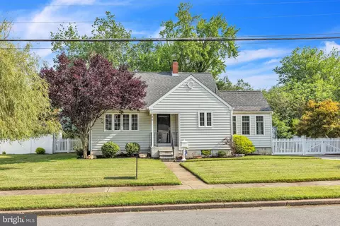 4 Ridgeview Ave, Berlin, NJ 08009