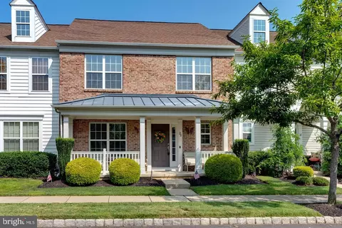 20 Milford Cir, Voorhees, NJ 08043