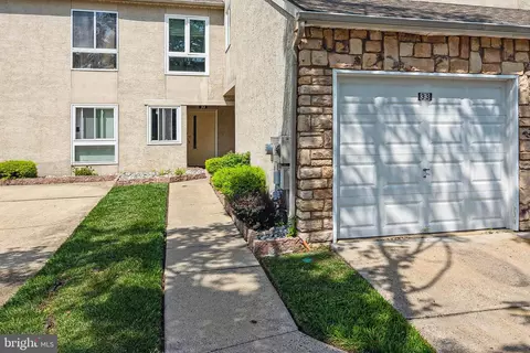 33 Sandra Rd, Voorhees, NJ 08043