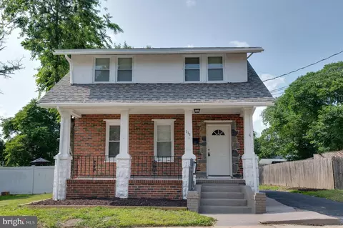 111 W Emlen Ave, Lawnside, NJ 08045
