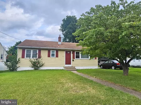 320 Lowell Ave, Mount Ephraim, NJ 08059