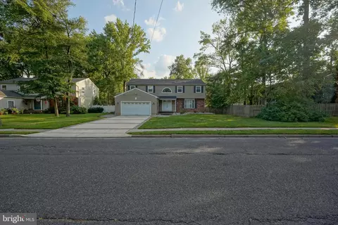512 Park Rd, Cherry Hill, NJ 08034