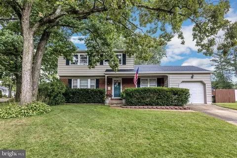 220 Veterans Ave, West Berlin, NJ 08091