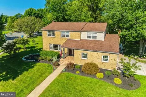 1902 Country Club Dr, Cherry Hill, NJ 08003