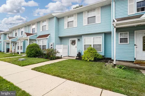 7 Ford Ln, Berlin, NJ 08009